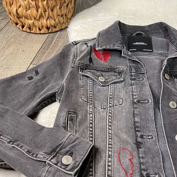 Zara Awesome What You Wanna Know Graphic Embroidered Black Denim Jacket - Picture 3 of 9